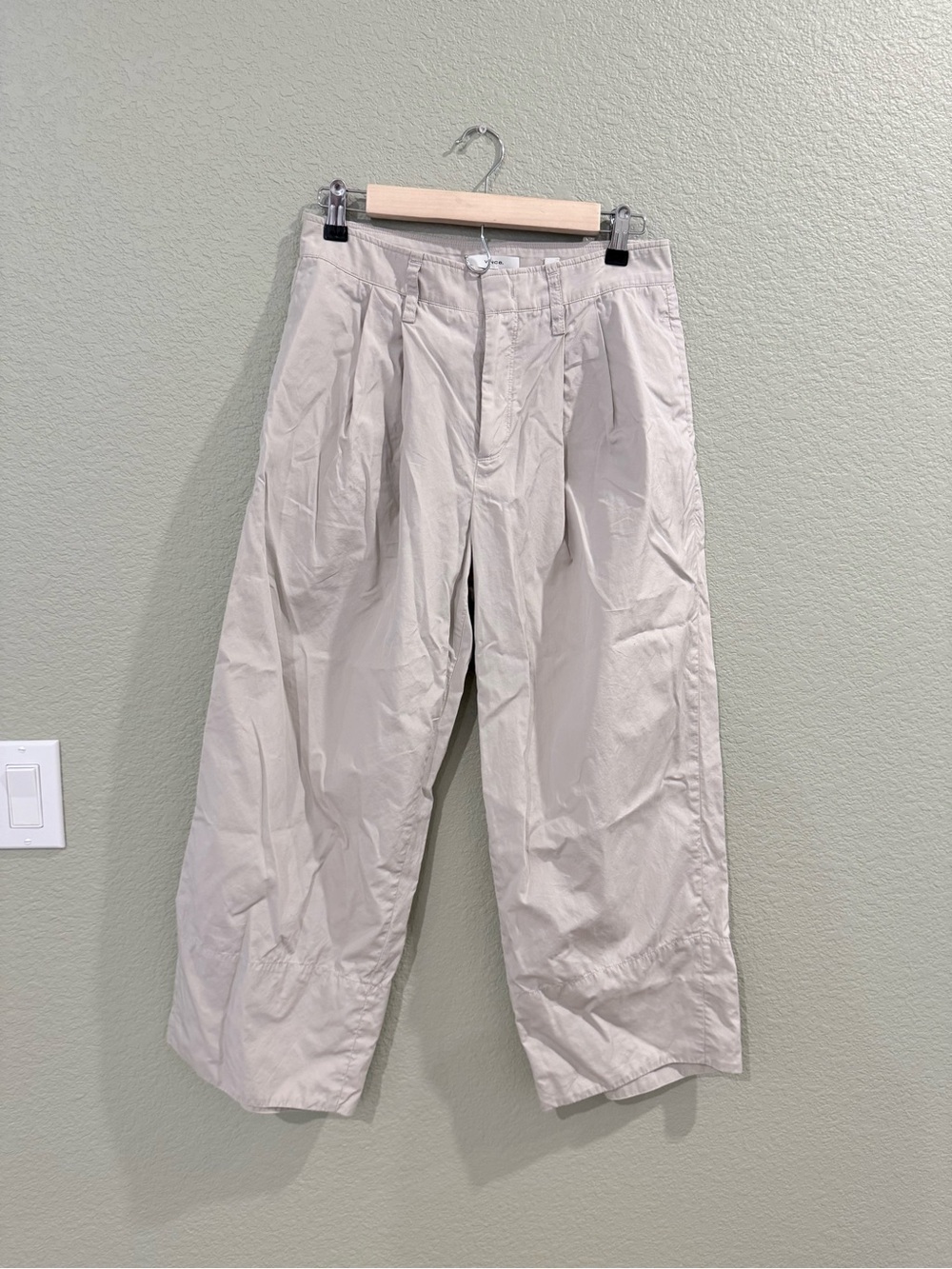 Vince- Front Pleated Crop Wideleg Pants- Size 4